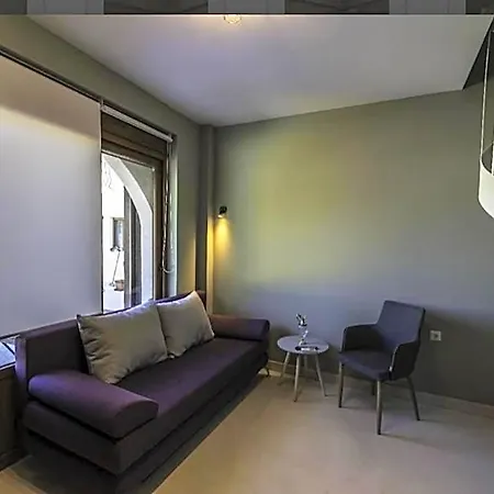 Anthelia Hotel